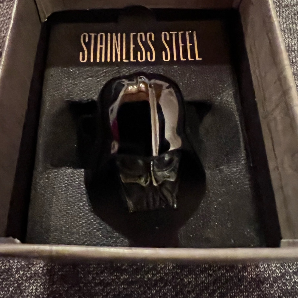 Star Wars Darth Vader Ring Size 11 New in Box